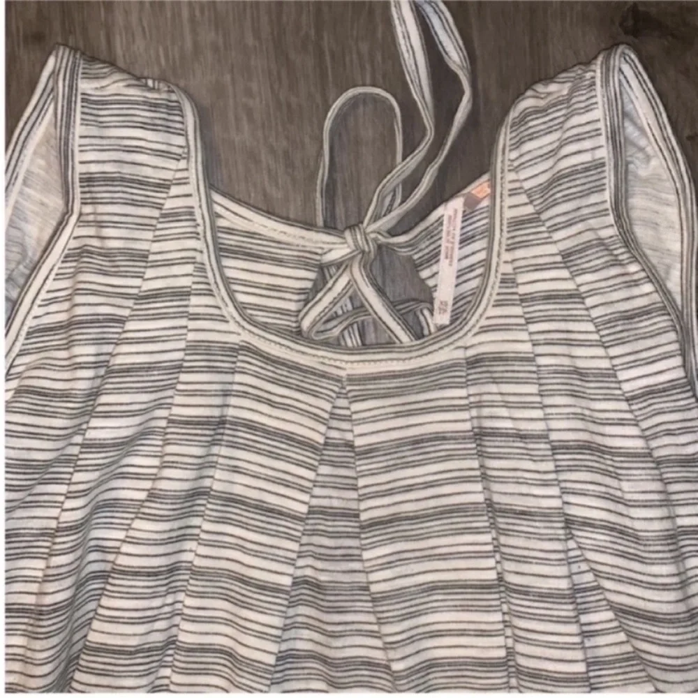 🇺🇸FIRM PRICE🇺🇸Free people Turn it up tank top
